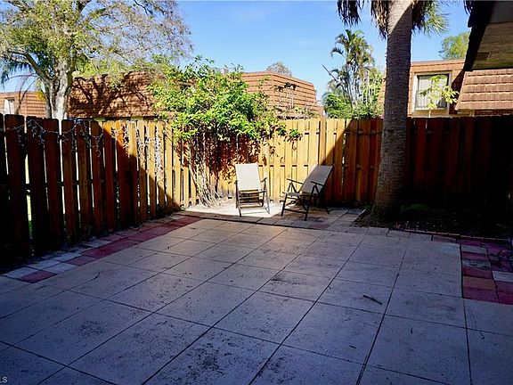 2nd image of 1456 Park Shore Cir APT 3