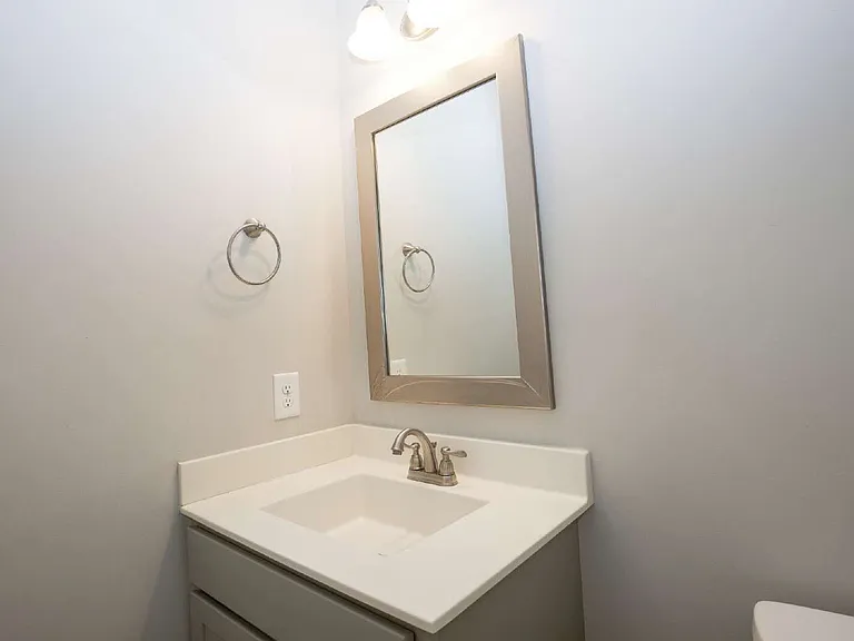 25 Forrest Dr — Photo 2