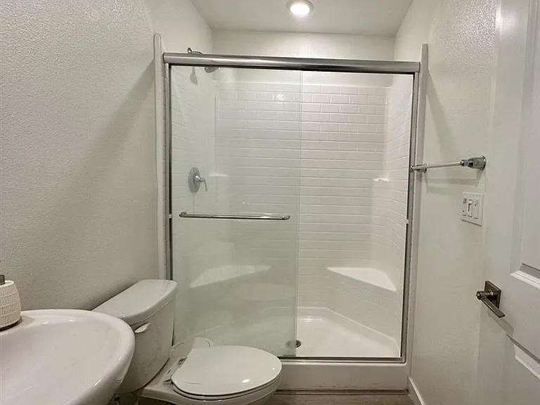 4376 Alamo Ln — Photo 16