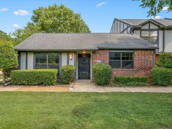 968 Rustling Oaks Cir, Memphis, TN 38117