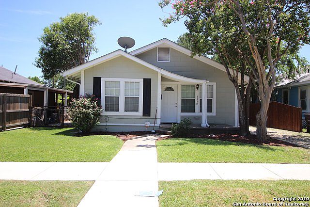 1st image of 1118 W Lynwood Ave