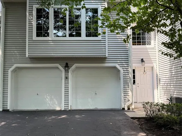 22 Bradshaw Ct #B5, Hillsdale, NJ 07642