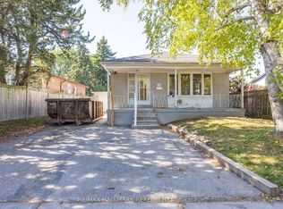 154 Fitzgibbon Ave #BASEMENT, Toronto, ON M1K4A8