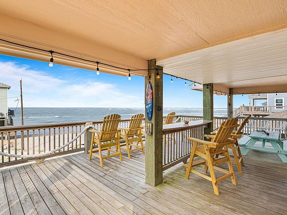 5th image of 13127 Gulf Beach Dr