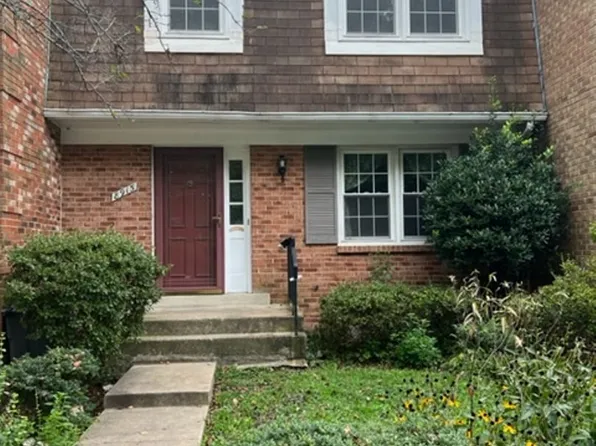 8915 Grandstaff Ct, Springfield, VA 22153