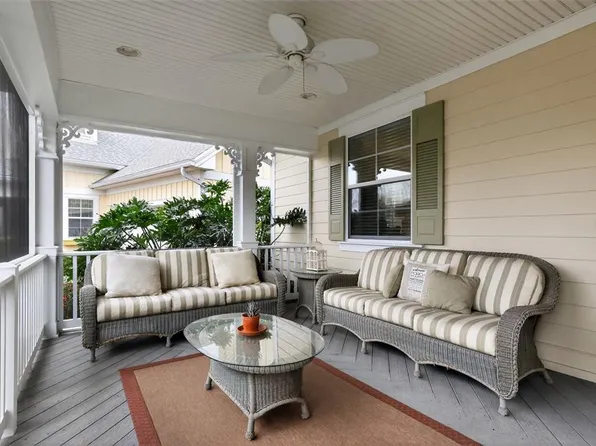 1028 Cottage Dr, The Villages, FL 32162