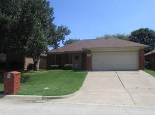 6712 Daffodil Ct, Fort Worth, TX 76137