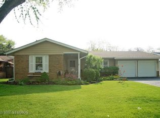 657 Sycamore Dr, Elk Grove Village, IL 60007
