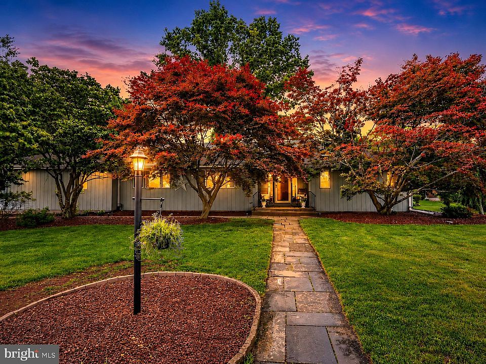 1st image of 17 Azalea Way