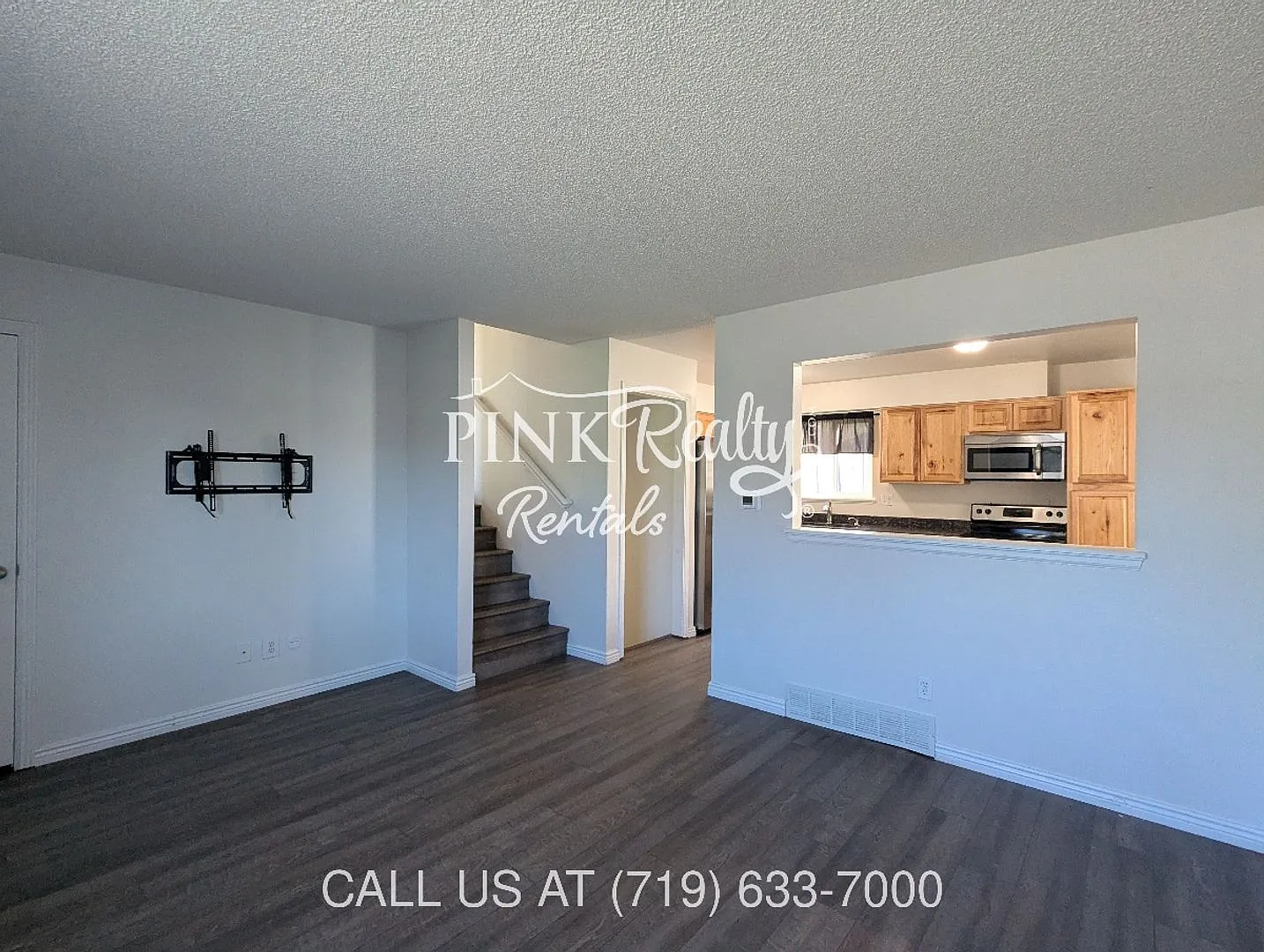Nice 4-Bedroom Centrally located — Photo 3