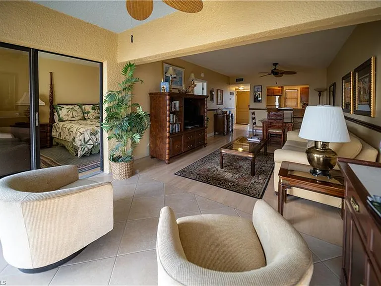 807 River Point Dr #304D — Photo 8