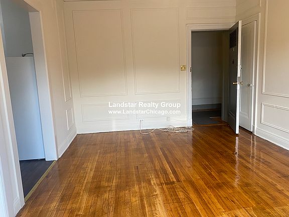 4th image of 5120 S Harper Ave #A6