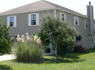 9063 9th St, Surf City, NC 28445