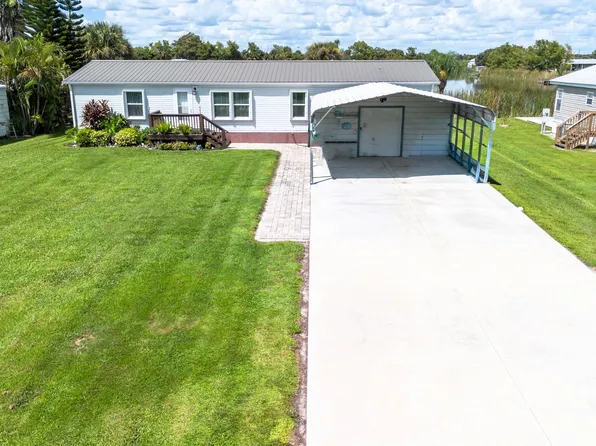 1215 Friendship Drive NE, Moore Haven, FL 33471