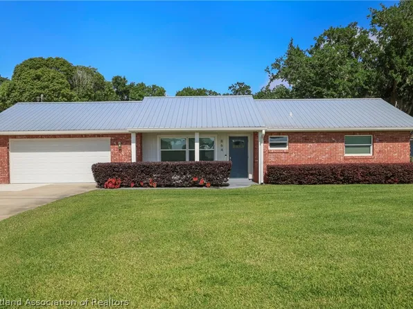 864 Peachtree Dr, Lake Placid, FL 33852