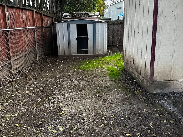 8865 Amapoa Ave #C — Photo 13