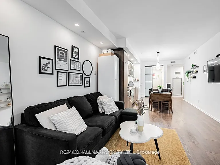 783 Bathurst St #227 — Photo 11