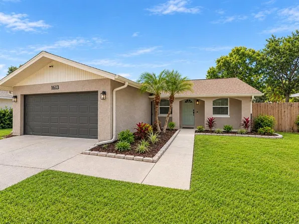 1613 GREENWOOD DRIVE, DUNEDIN, FL 34698