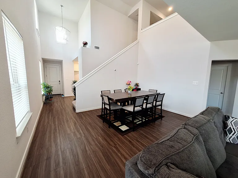8000 Prairie Rye Dr — Photo 9