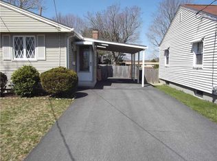 92 Flint St, Pawtucket, RI 02861