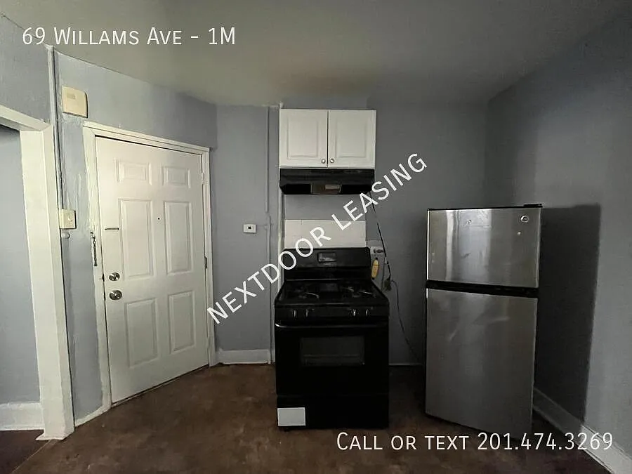Building Photo - 69 Williams Ave #1M