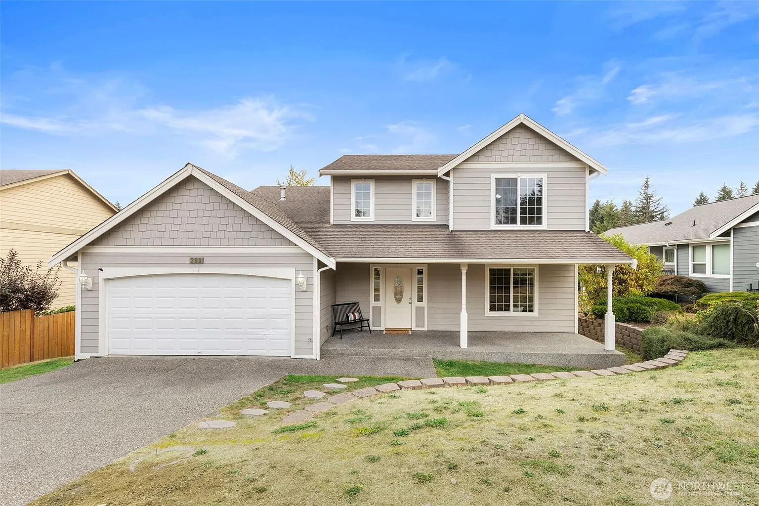 200 Leora Park Street photo 1