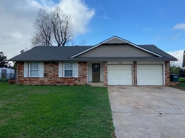 644 Howard Ct, Edmond, OK 73003