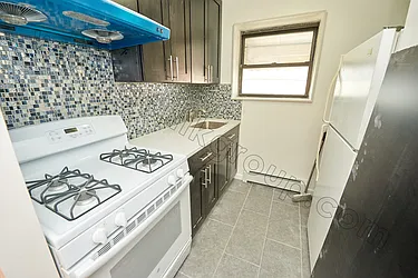 Rented by Genik Group Corp