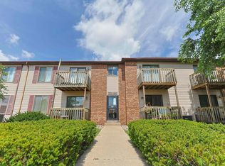 1208 Clarinet Blvd E, Elkhart, IN 46516