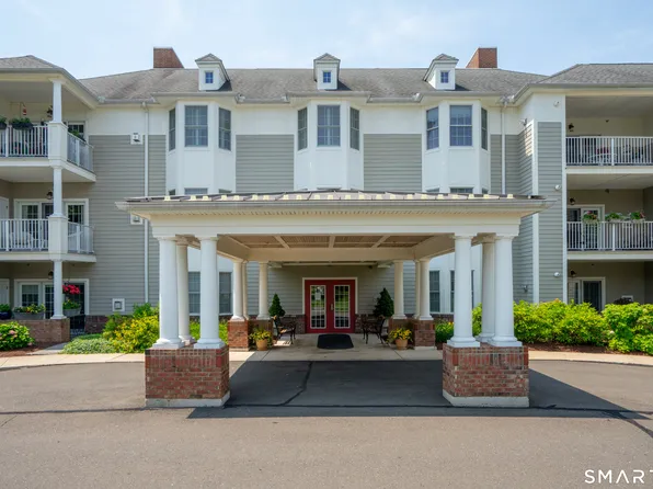 25 Cassandra Boulevard #107, West Hartford, CT 06107