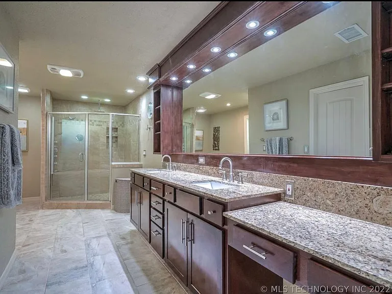 7628 S Quebec Ave — Photo 14