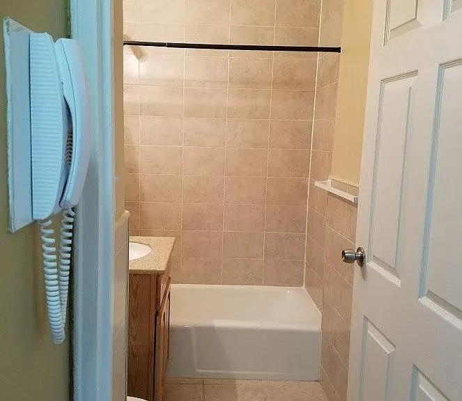1670 Bell Blvd #5 — Photo 5