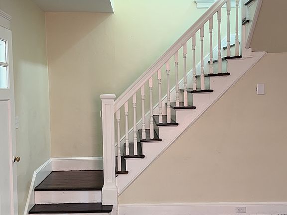3rd image of 62 Perkins St