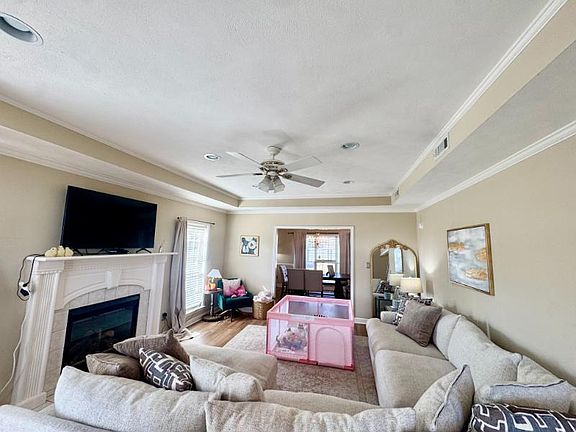 5th image of 4700 Meadow Ridge Dr