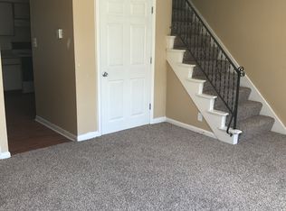 3647 Dena Dr, Louisville, KY 40215