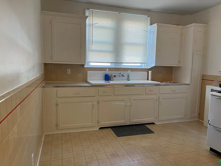 3403 Sheffield Ave #1 — Photo 17