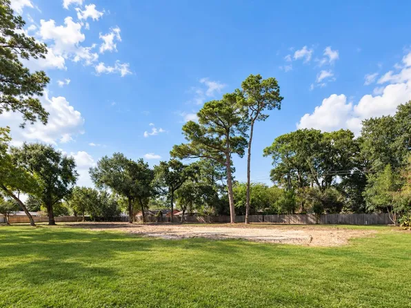 10302 Ivyridge Rd, Houston, TX 77043