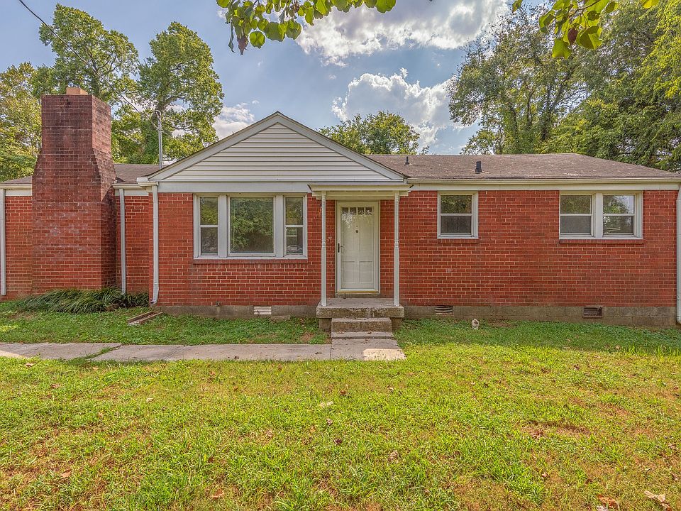 1st image of 604 Bel Air Dr