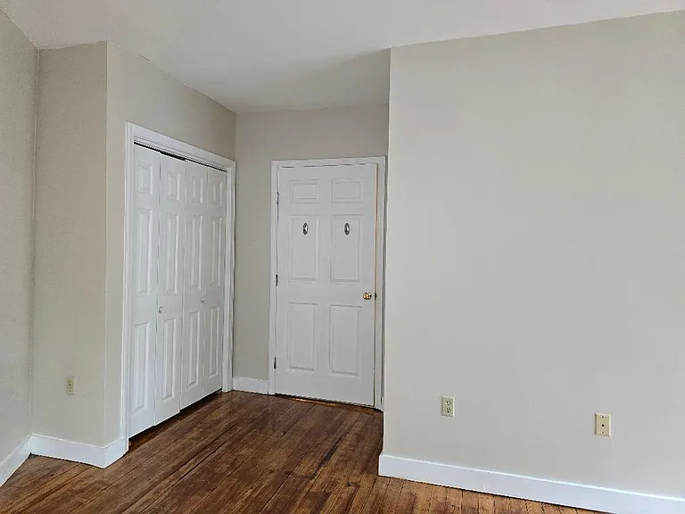 73 Middle St #1 — Photo 10