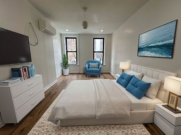 5th image of 127 Montrose Ave #2