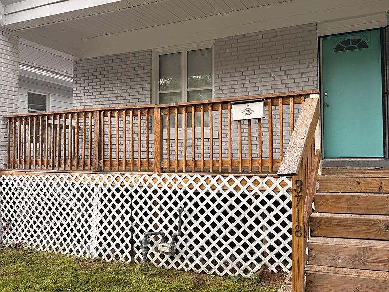 3718 Wayne Ave — Photo 4