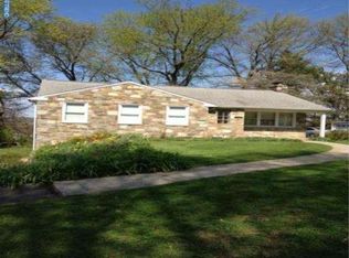 459 Plymouth Rd, Glenside, PA 19038