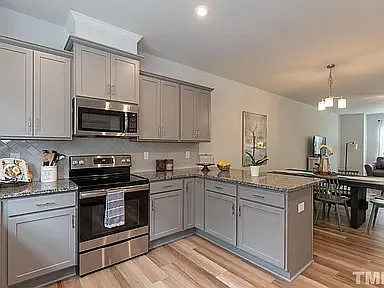 1381 Regents Ln #1 — Photo 5