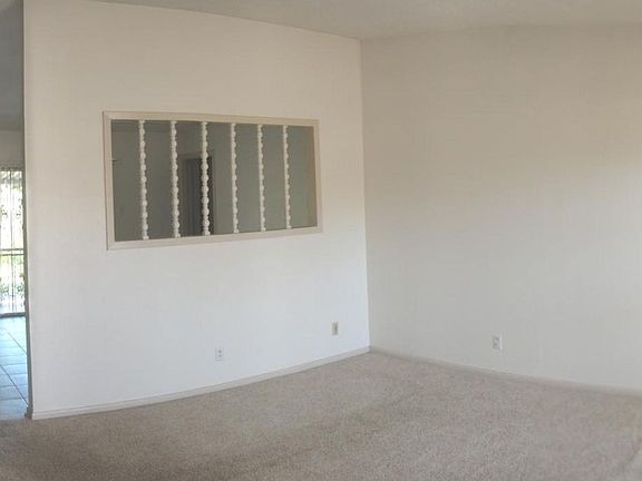 2nd image of 706 W Mary Jane Dr