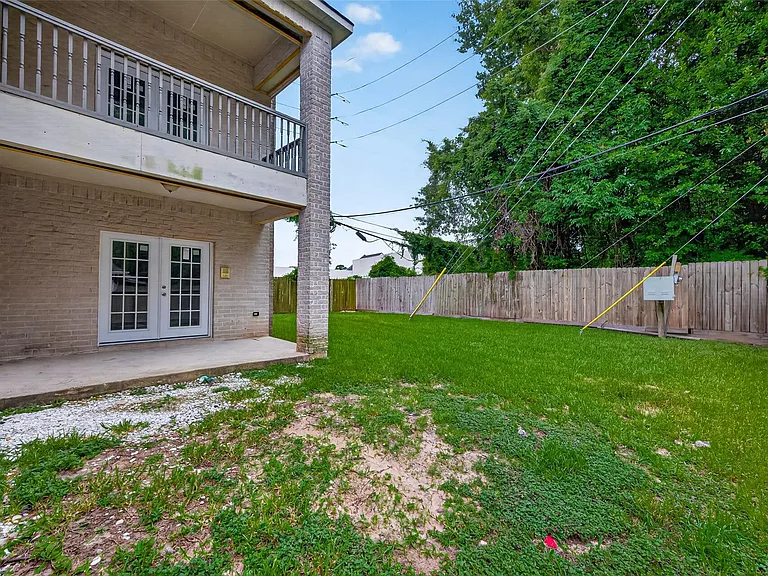 20003 Fieldtree Dr — Photo 48