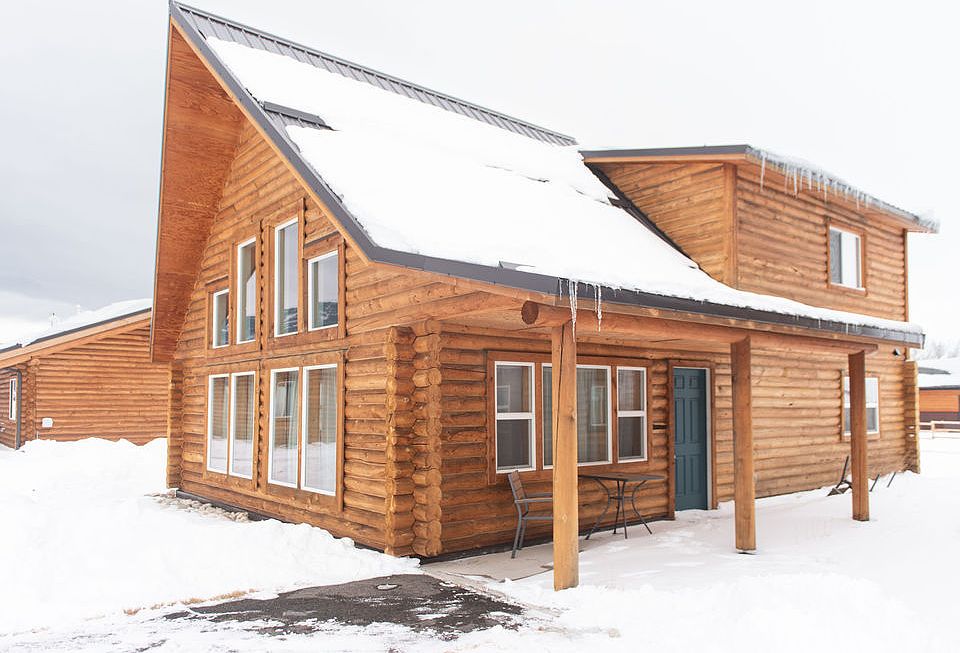 1st image of 2909 Elderberry Ave #7
