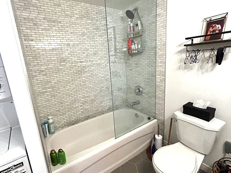 30 Western Battery Rd #311 — Photo 20
