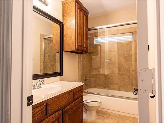 3rd image of 1609 Clearwater Dr