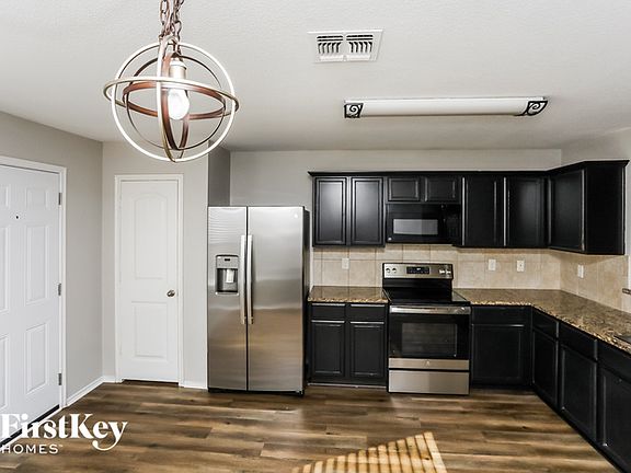 5th image of 2812 Aberdeen Dr