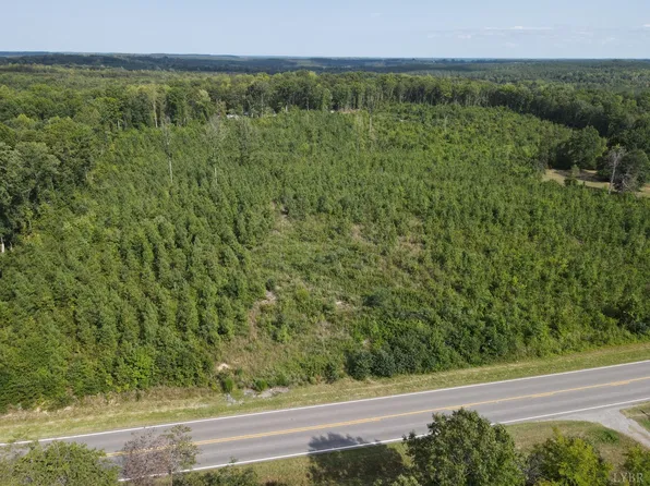 20225 L P Bailey Memorial Hwy, Nathalie, VA 24577